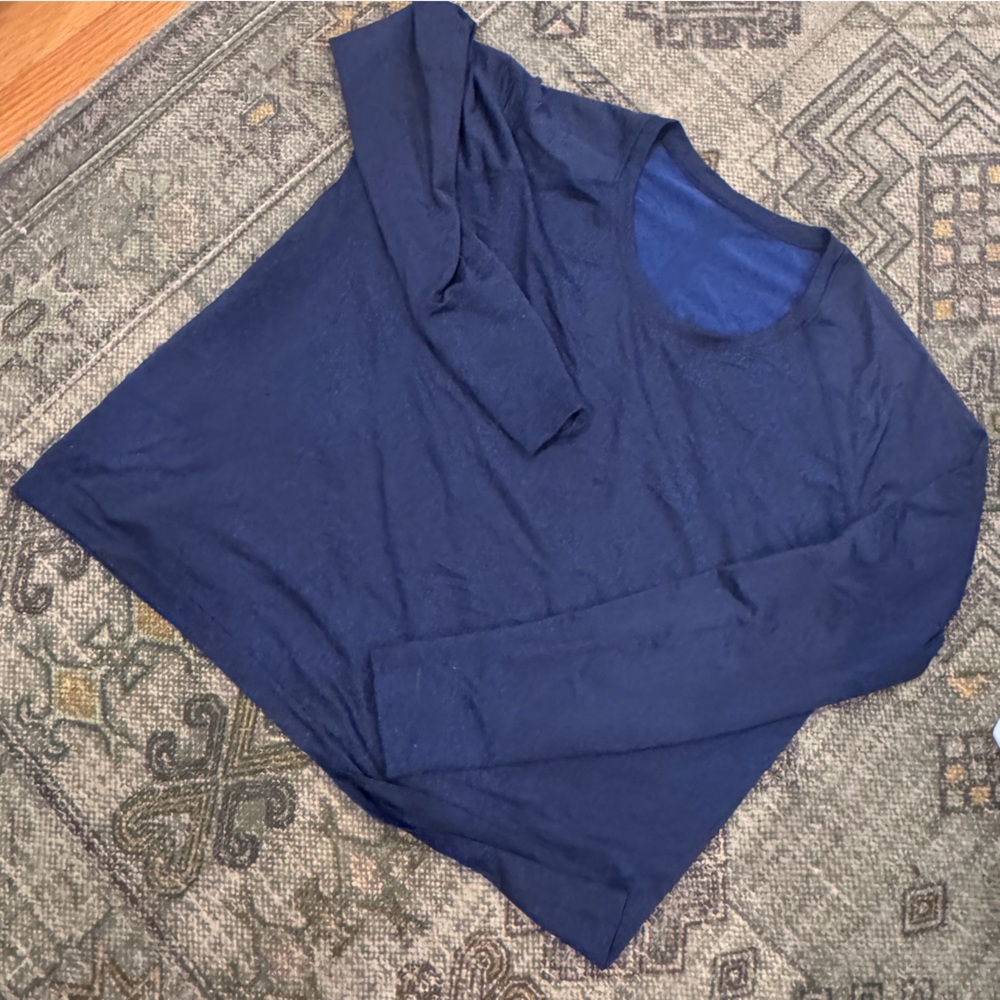 Swiftly Tech Long-Sleeve Shirt 2.0
Waist Length